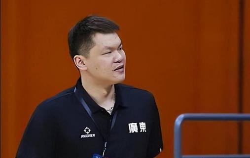 如意体育官方平台-朱芳雨羡慕首钢队豪华阵容，深圳队回应球队欠薪传闻